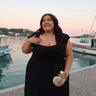 Instagram post by yoursclothing