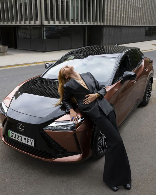 Lexus RZ New Cars - All Electric SUV | Lexus UK