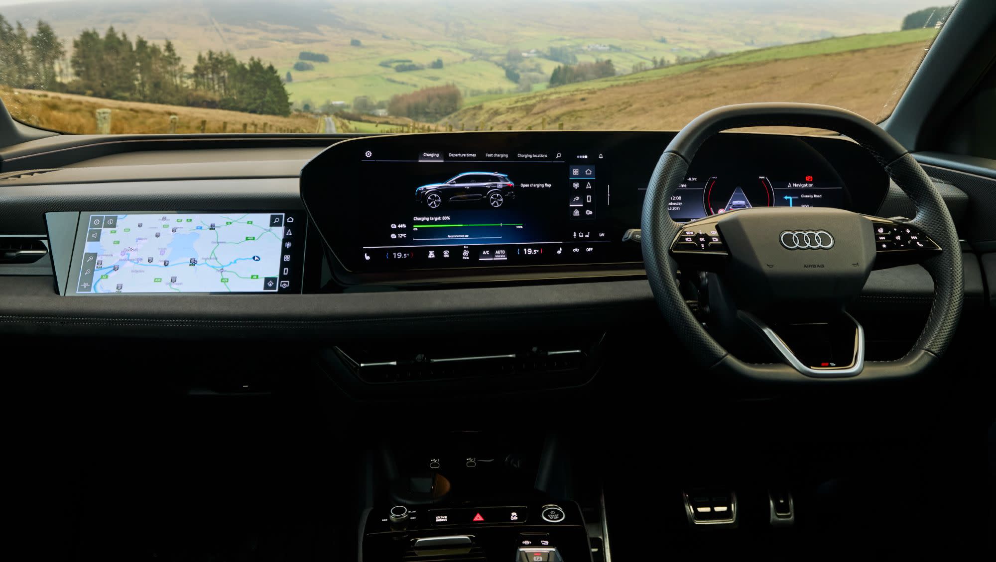 Latest Updates > Discover > Audi UK - Animal attraction